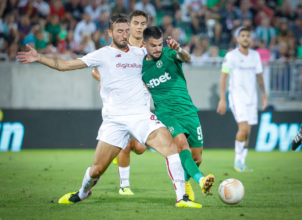 Roundup: Roma defeated by Ludogorets as West Ham hit back to beat